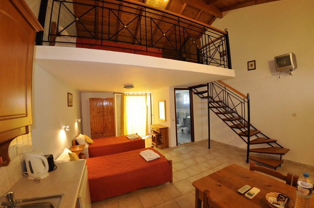 Anna Studios Arillas  Buitenkant foto
